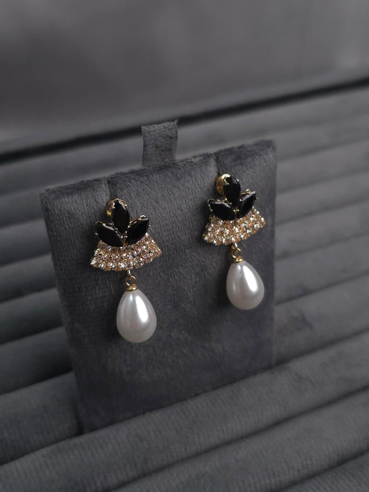 Fan Pearl Drops