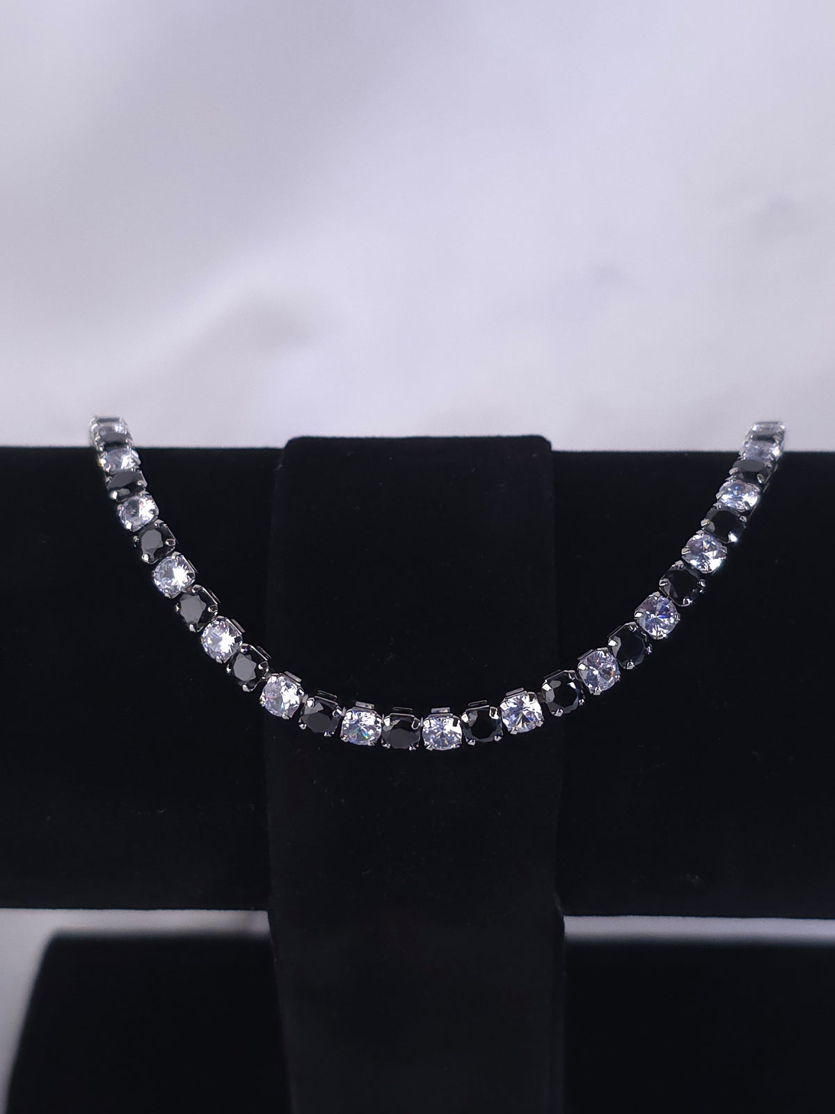 Black & White Round Crystal Bracelet