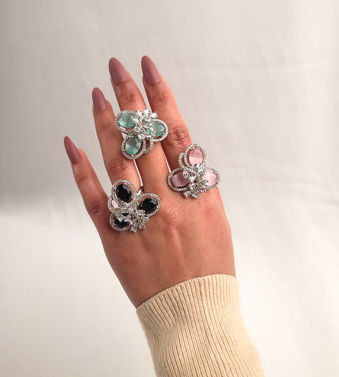 Trifoliate Bloom Ring