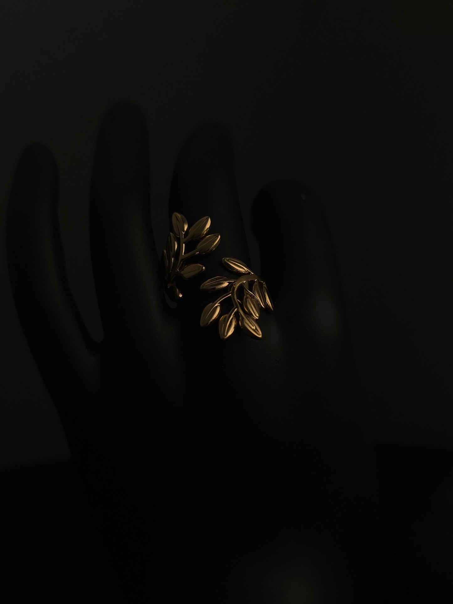 Eden Leaf Ring