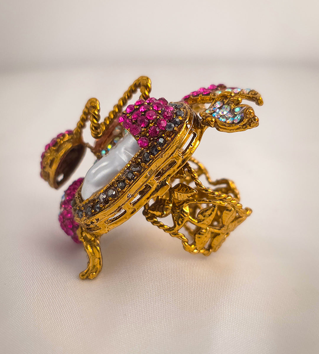Magenta Pave Pearls Ring