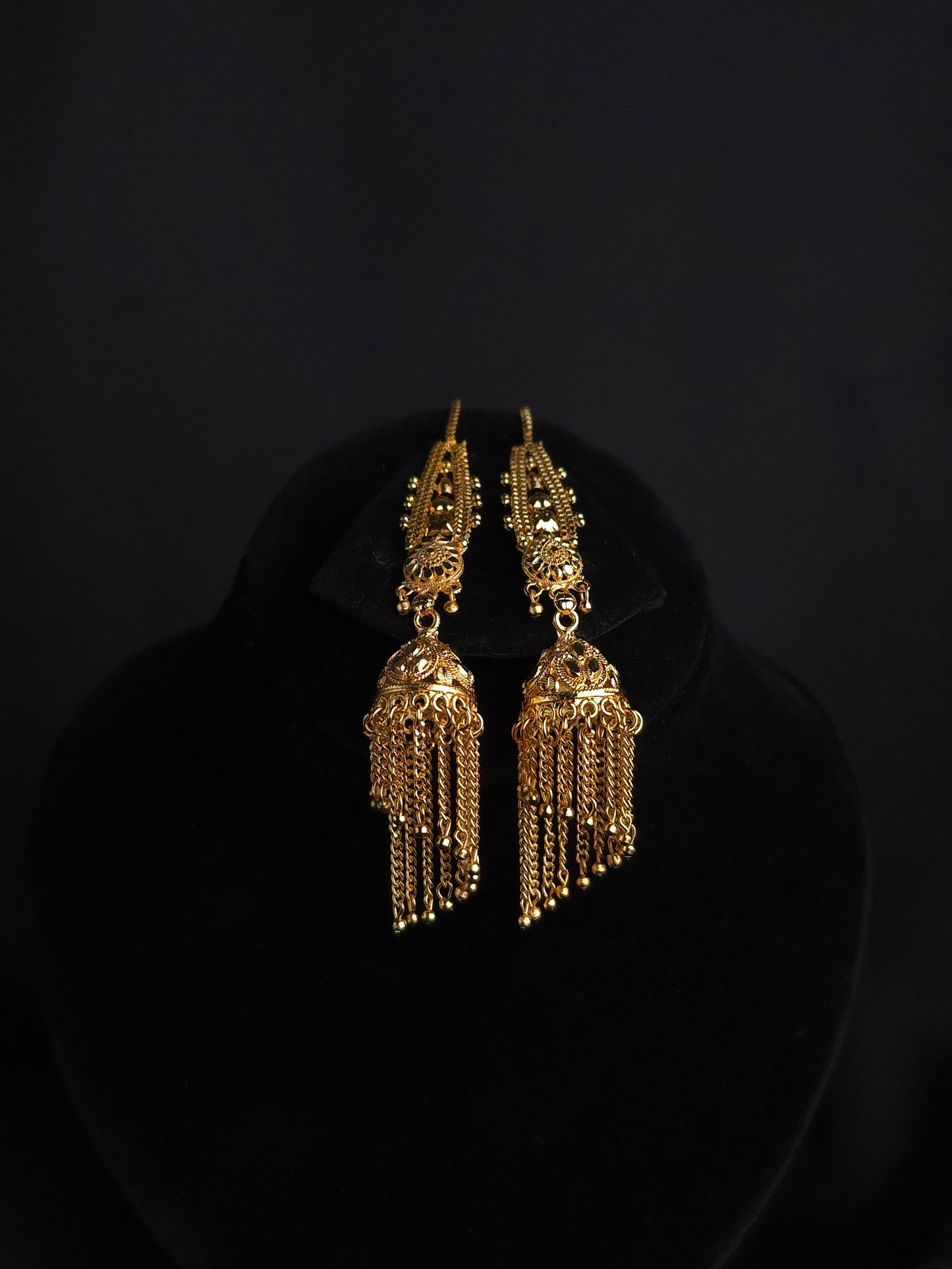 Shahi Sunehri Jhumkas