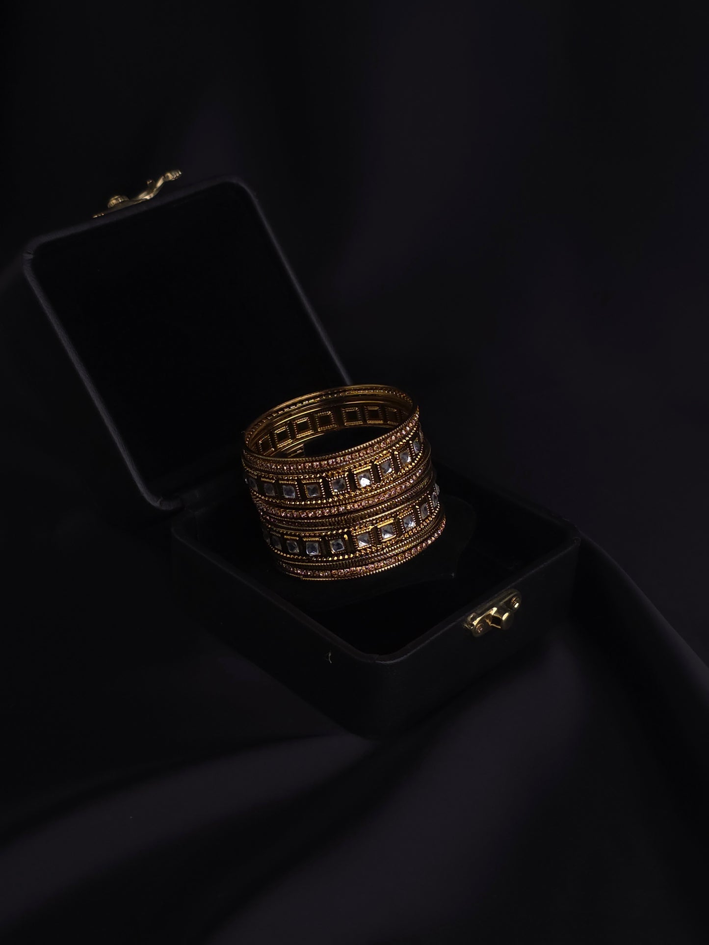 Squares Kundan Bangles