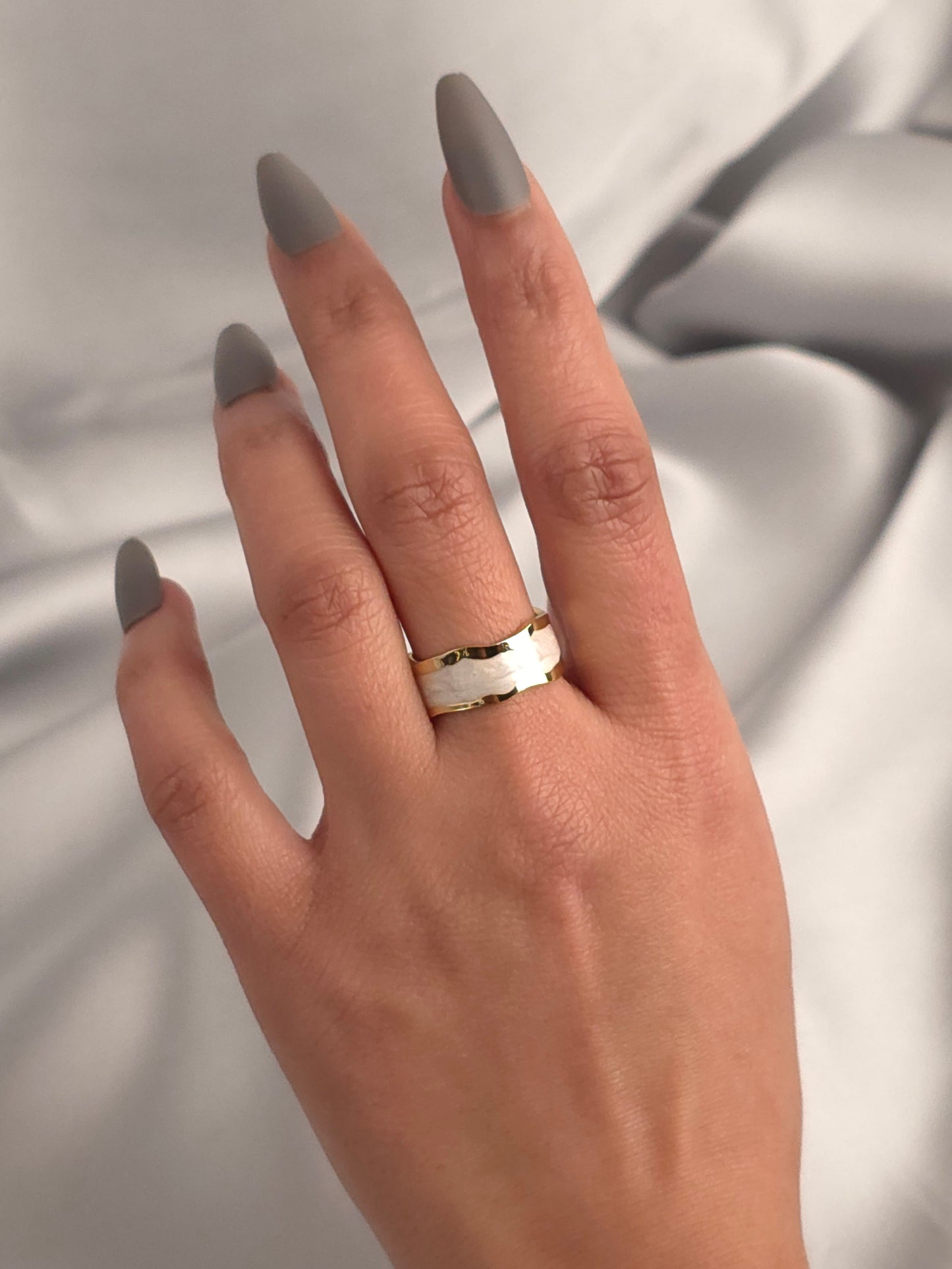Two-Tone Organic Ring
