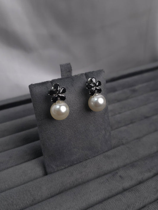Flower Pearl Studs