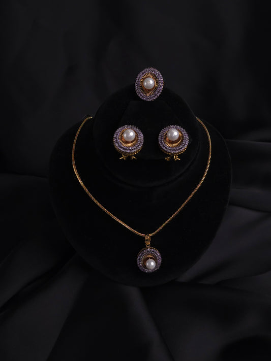 Halo Pearl Set