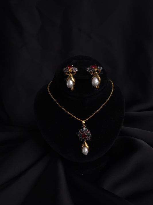 Lumiére Pearl Set