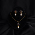 Lumiére Pearl Set