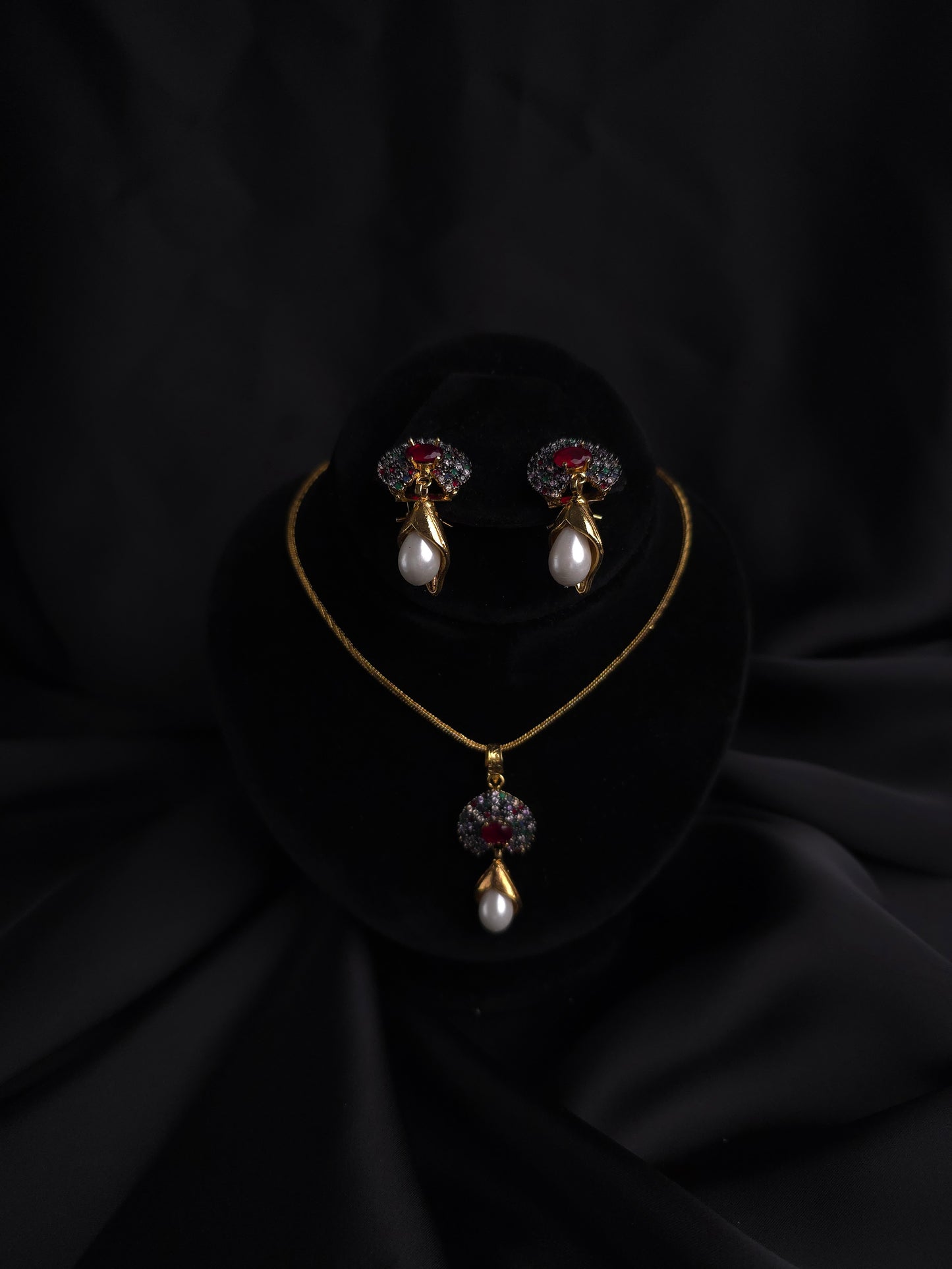 Lumiére Pearl Set