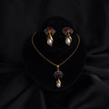 Lumiére Pearl Set