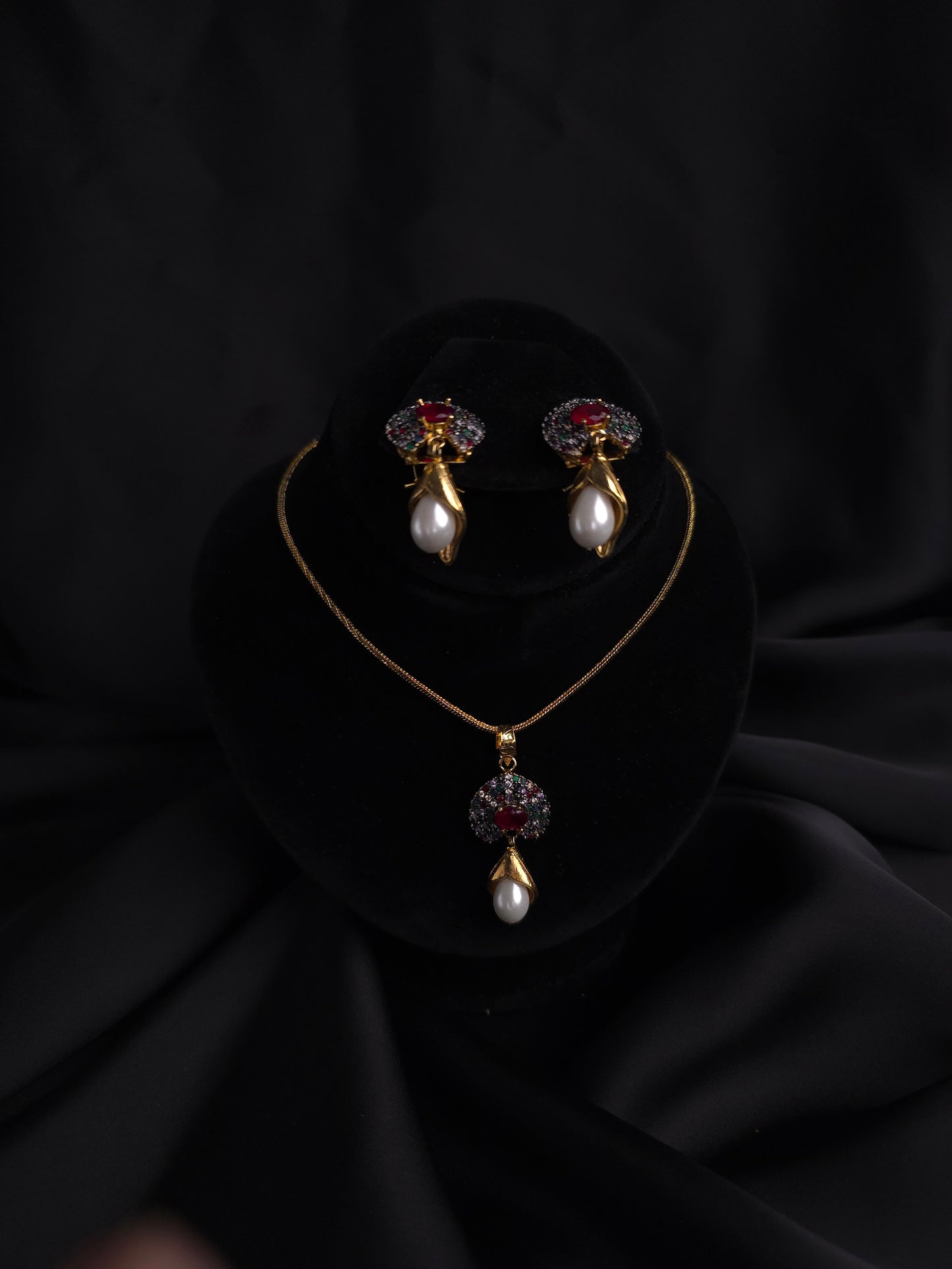Lumiére Pearl Set