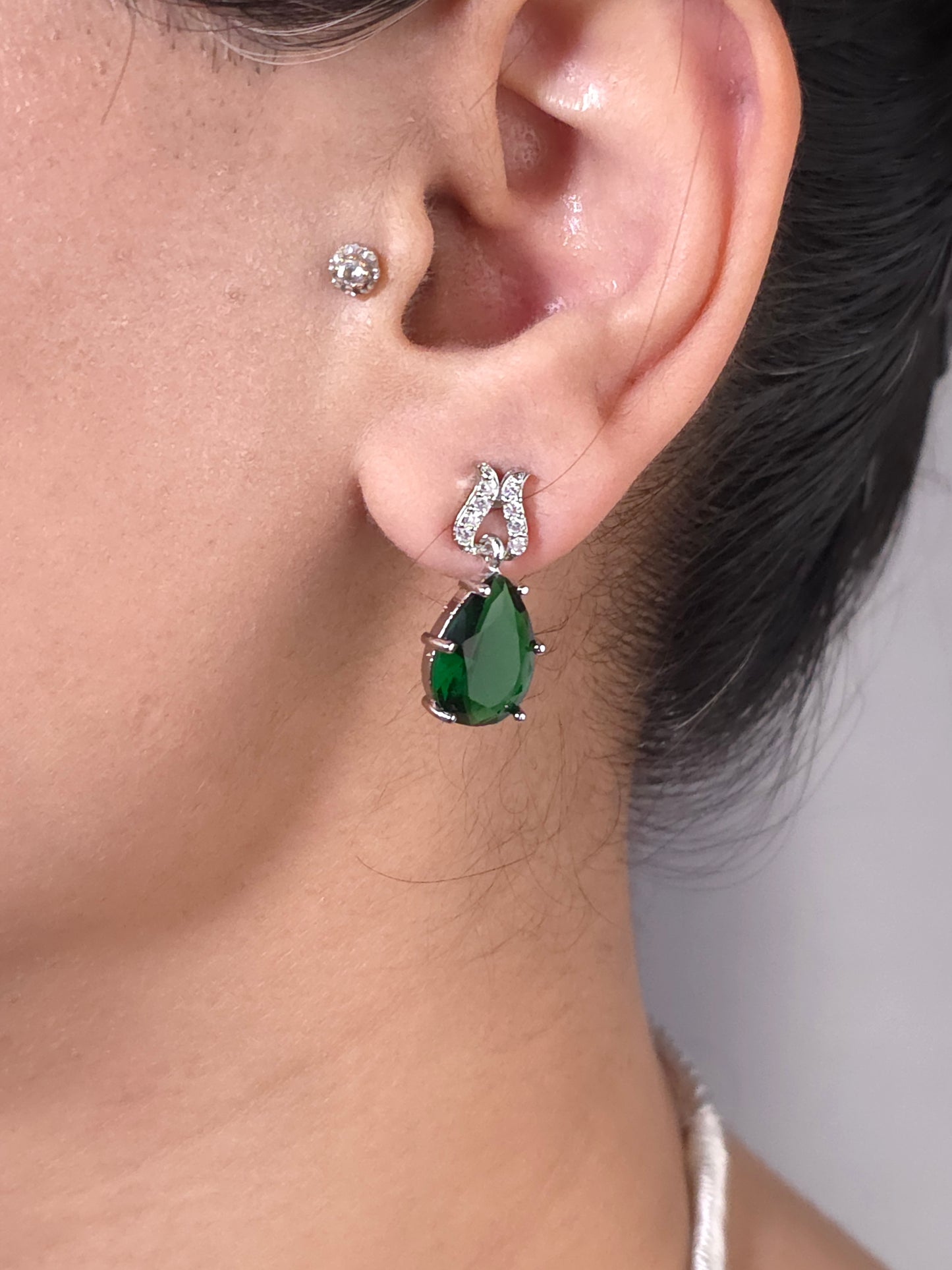 Geometric Zircon Choker