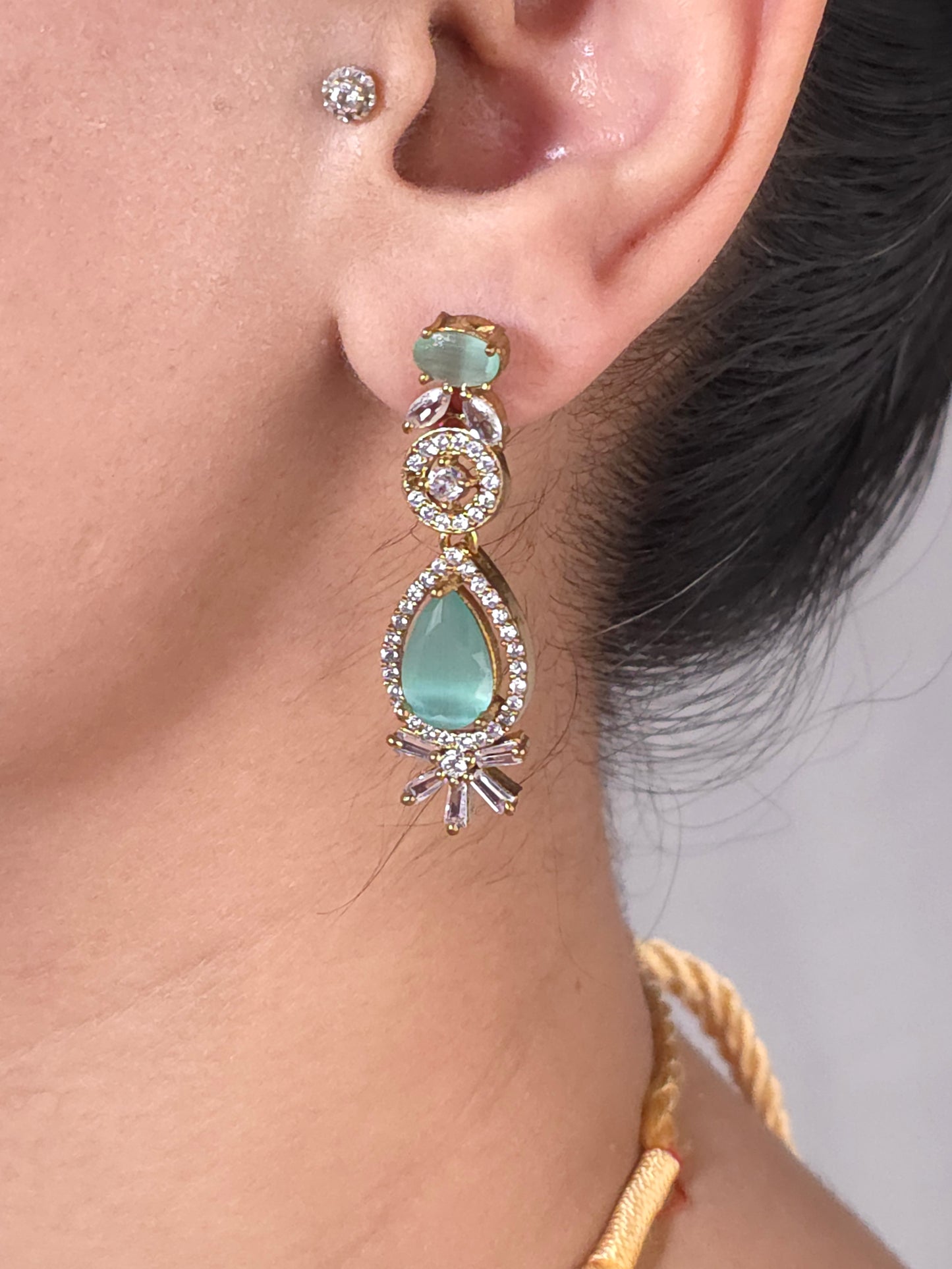 The "Mint Harmony Necklace