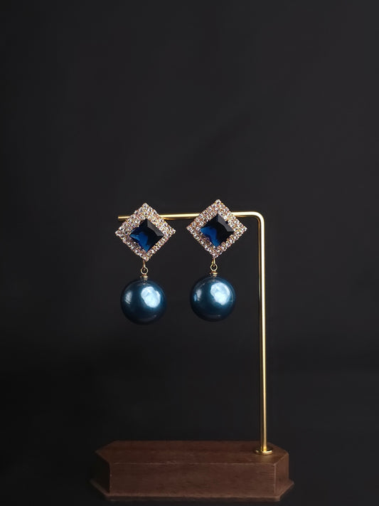 Charm Solitaire Drops Earring