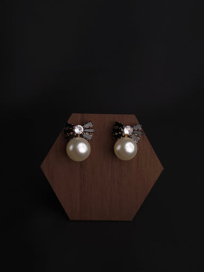 Veloura Earrings