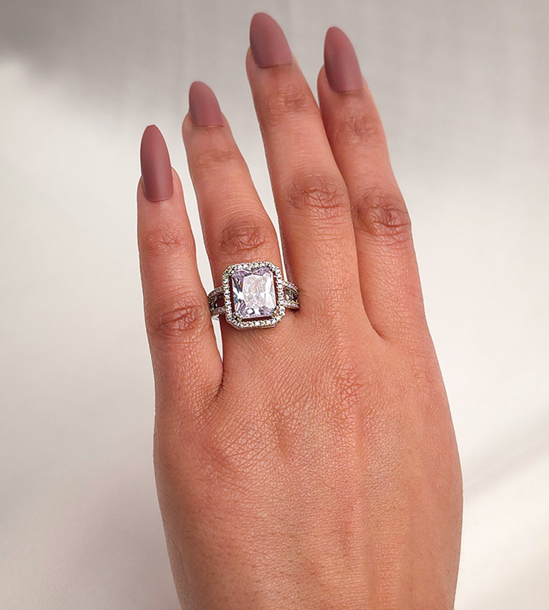 Magestic Holo Ring