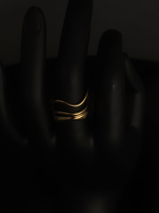 Wavy Gold Ring