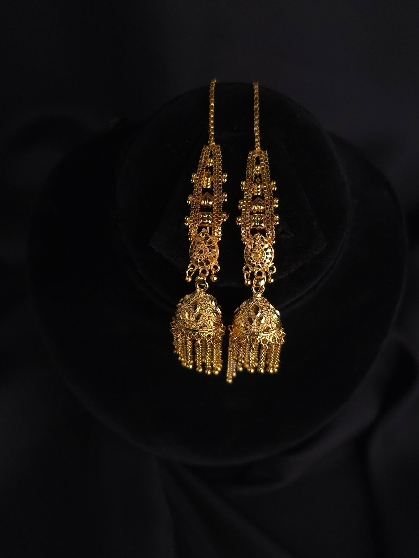 Shahi Sunehri Jhumkas