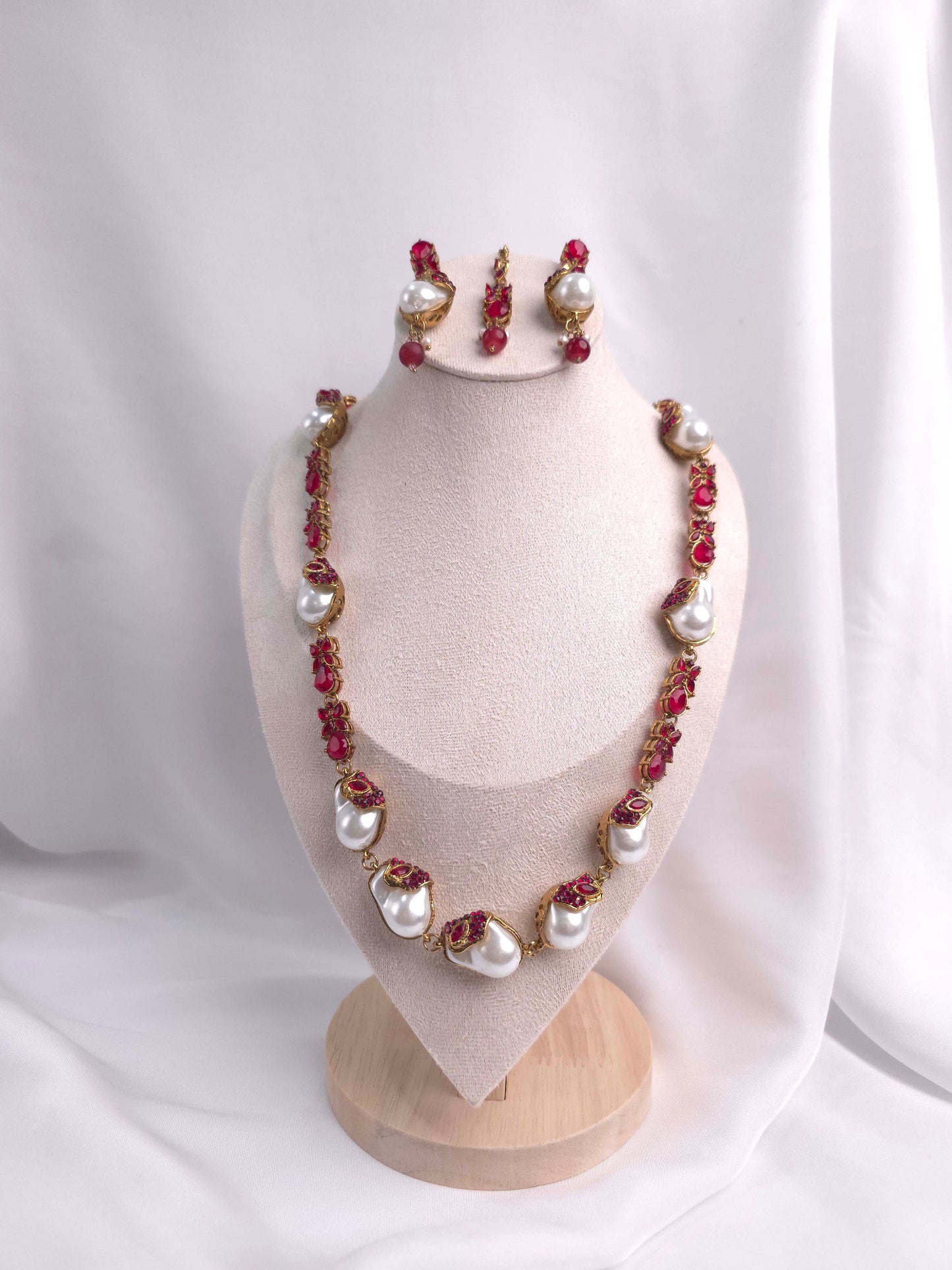Moti-e-Phool Pearl Set