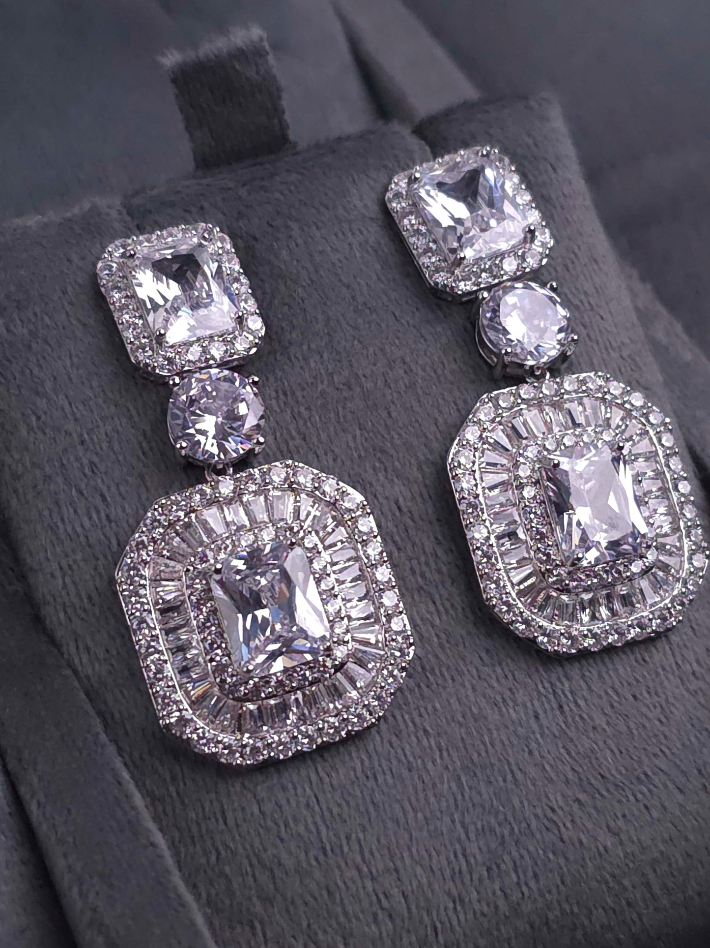 Luxe Halo Drops
