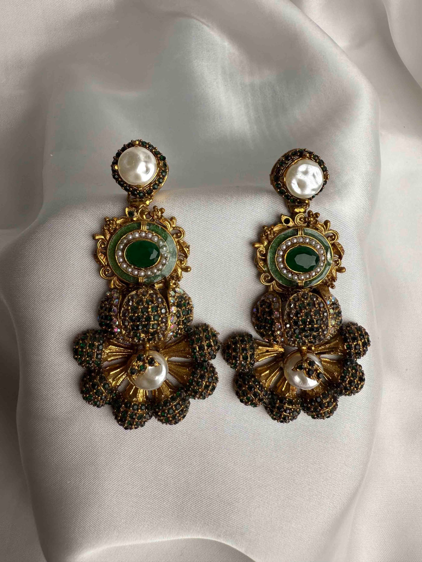 Sultana Pearls Statemant Earrings