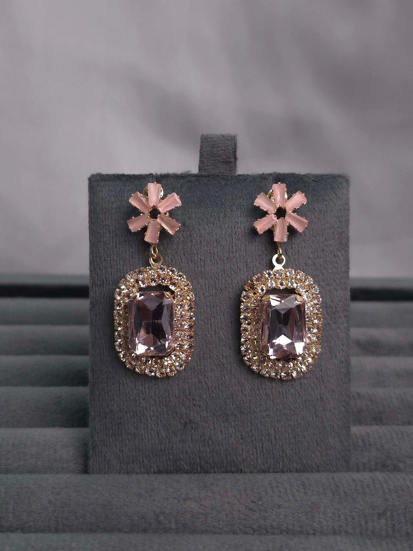 Small Star Rec Earrings