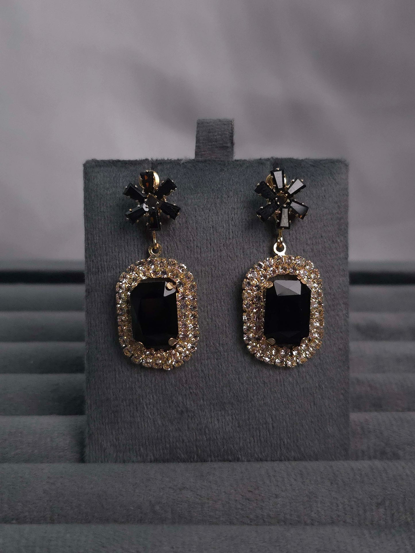 Small Star Rec Earrings