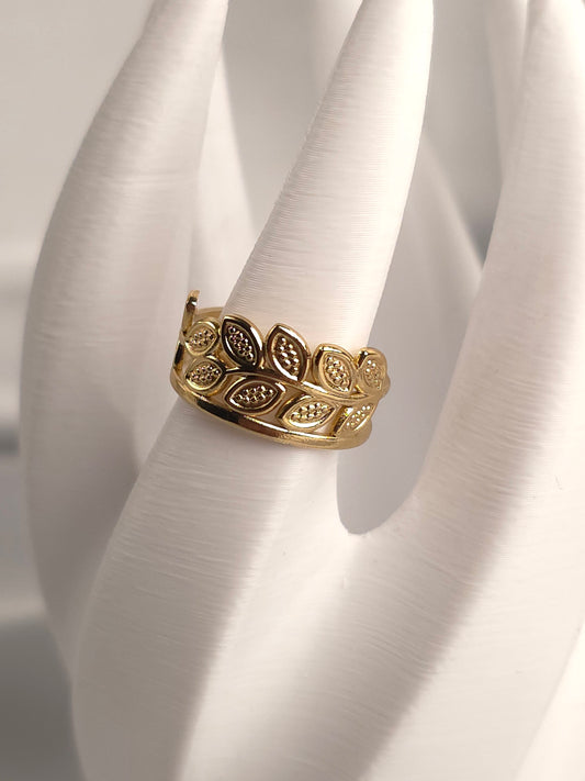 Leafy Rose Gold Ring
