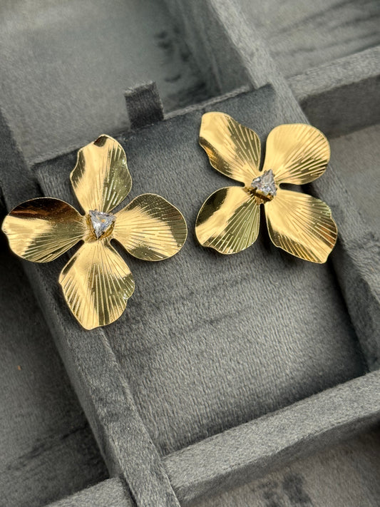 Petal Ray Studs