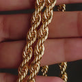 Twisted Bold Chain